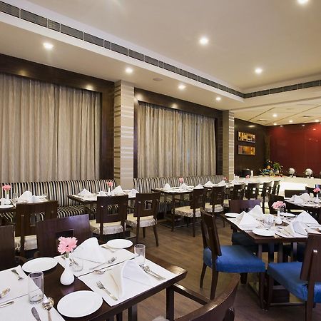 The Manor Bareilly By Leisure Hotels Buitenkant foto